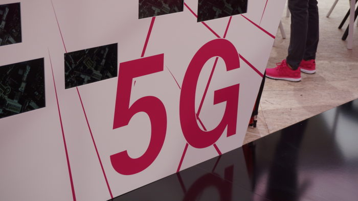 Um die nächste Mobilfunk-Generation 5G ist ein großer Hype entstanden. Bild: maxwireless.de.